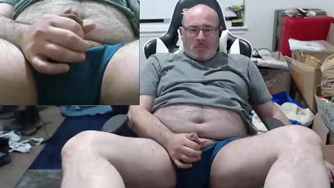 Snapshot of litemike7 chatting on October 9, 1:36 am litemike7 online show from October 9, 1:36 am