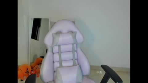 Danni online show from February 5, 11:50 pm