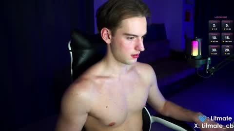 Snapshot of litmate chatting on February 11, 1:10 am ask me online show from February 11, 1:10 am