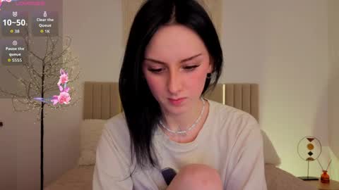Molly online show from May 24, 9:31 pm