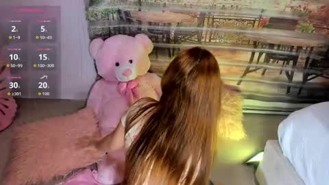 Snapshot of little__doll18 chatting on June 5, 9:31 pm little__doll18 online show from June 5, 9:31 pm