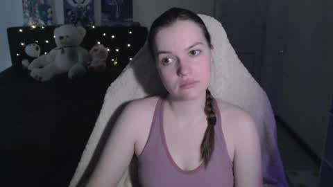 little__flowers online show from April 18, 8:29 am