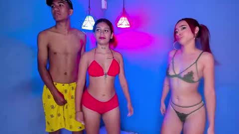 Snapshot of little_bitch42 chatting on February 4, 2:10 pm      -     online show from February 4, 2:10 pm