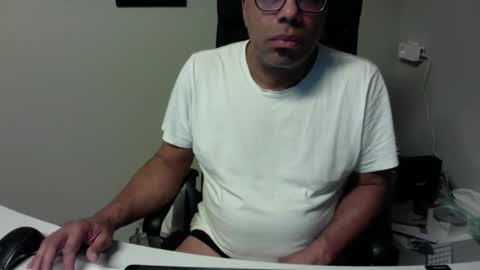 Snapshot of little_buddha chatting on March 19, 8:02 pm Pure Black Power online show from March 19, 8:02 pm