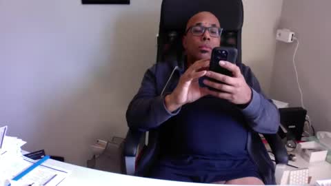 Snapshot of little_buddha chatting on April 5, 11:29 am Pure Black Power online show from April 5, 11:29 am