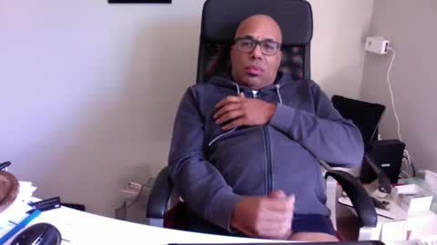 Snapshot of little_buddha chatting on April 7, 10:15 am Pure Black Power online show from April 7, 10:15 am