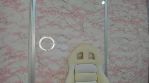 Snapshot of little_doll_4u chatting on April 19, 10:14 am ANNI online show from April 19, 10:14 am