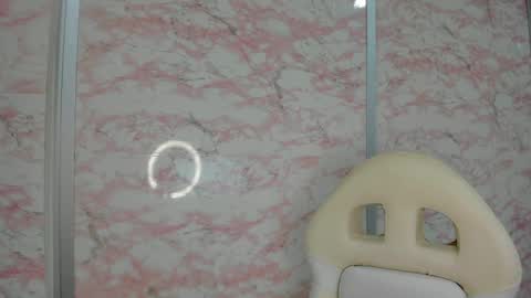 Snapshot of little_doll_4u chatting on April 25, 10:18 am ANNI online show from April 25, 10:18 am