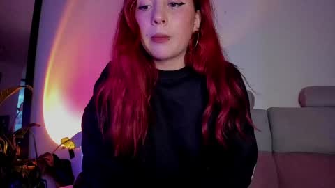 Snapshot of little_emilyd chatting on May 3, 2:39 am Emily online show from May 3, 2:39 am