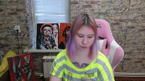 Snapshot of little_kitsune chatting on December 14, 7:03 am Rachel online show from December 14, 7:03 am