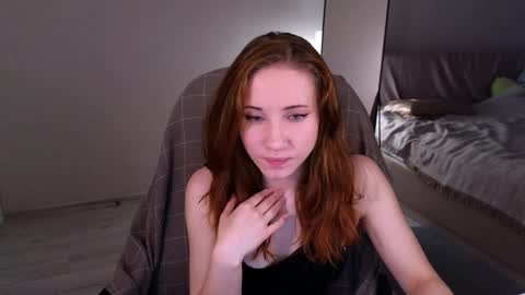 little_pretty_woman online show from March 26, 2:33 pm