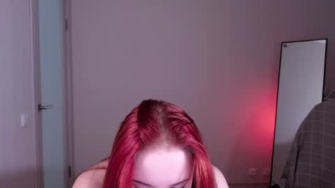 little_pretty_woman online show from May 12, 3:09 pm