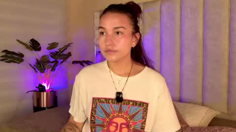 Snapshot of little_red_18 chatting on July 15, 6:02 pm Eva online show from July 15, 6:02 pm