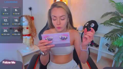 little_rockk online show from October 11, 4:44 am