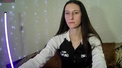 Snapshot of littleahwitch chatting on March 9, 12:42 pm LittleAhWitch online show from March 9, 12:42 pm