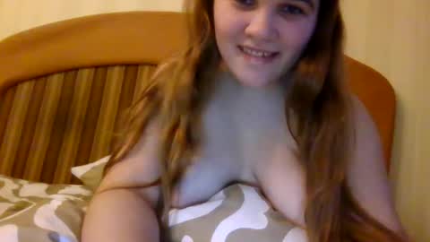 Snapshot of littleangelsex chatting on January 21, 2:37 pm littleangelsex online show from January 21, 2:37 pm