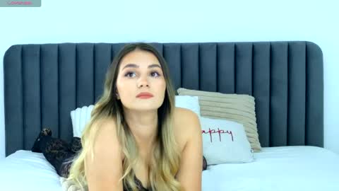 Snapshot of littleblondbunny chatting on April 16, 5:30 am littleblondbunny online show from April 16, 5:30 am