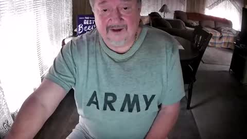 Snapshot of littled83057 chatting on February 7, 9:15 pm Littled83057 online show from February 7, 9:15 pm