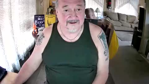 Littled83057 online show from April 4, 6:05 pm