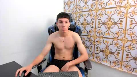 Snapshot of littledanny_ chatting on October 7, 1:30 pm DANNY online show from October 7, 1:30 pm