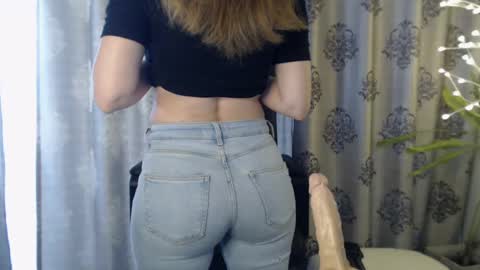 Your little flower  online show from January 19, 11:01 am