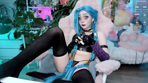 Snapshot of littleflufflepuff chatting on February 8, 4:57 pm Riza Riri Puff  online show from February 8, 4:57 pm