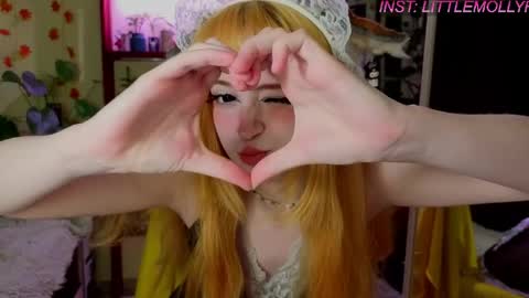 Molly online show from April 12, 4:39 am