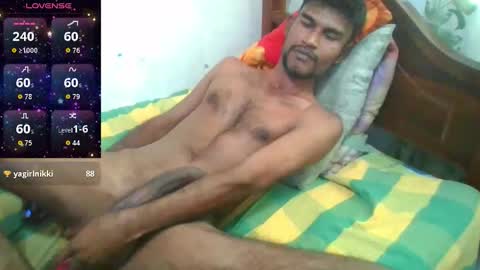 Snapshot of littlefuckomg chatting on October 13, 9:31 am shan online show from October 13, 9:31 am