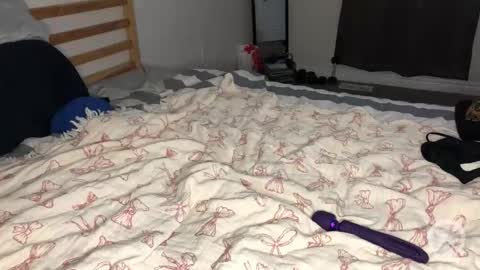 littlesissygirl online show from December 14, 8:13 pm