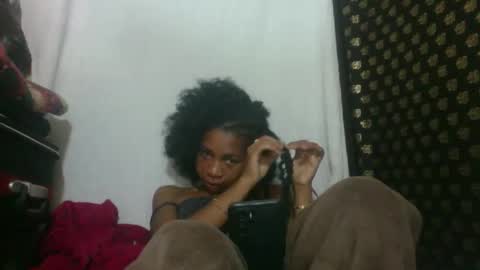 Snapshot of littlehotpanda chatting on September 30, 7:24 am edra online show from September 30, 7:24 am