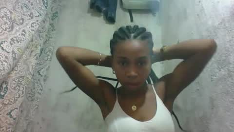 Snapshot of littlehotpanda chatting on October 11, 11:42 am edra online show from October 11, 11:42 am