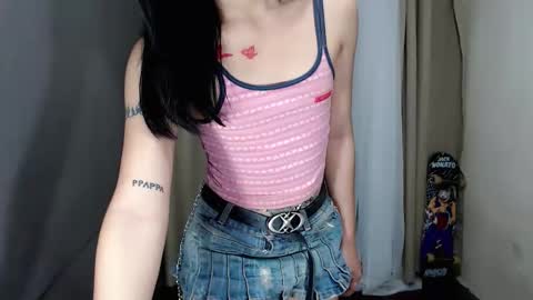 littlelace_ online show from April 8, 11:16 pm