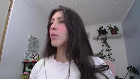 Snapshot of littlelaksmi chatting on March 24, 10:04 pm Laksmi online show from March 24, 10:04 pm