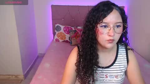 isabella online show from February 12, 2:01 pm