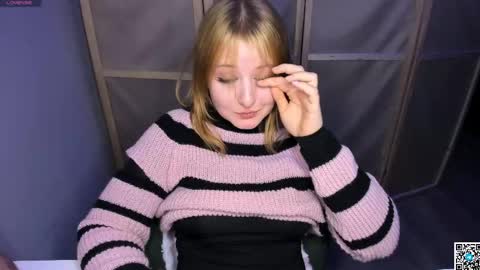 Margo online show from April 19, 7:38 pm