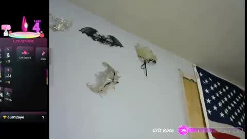 Snapshot of littlemask chatting on April 27, 6:06 pm Tittygirl8 online show from April 27, 6:06 pm