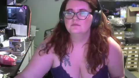 Snapshot of littlemissbpdxxx chatting on December 28, 10:44 pm littlemissbpdxxx online show from December 28, 10:44 pm