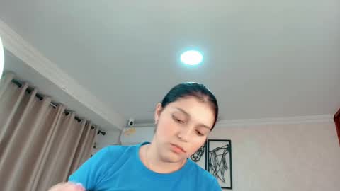 Sarahs Room online show from March 2, 12:35 am