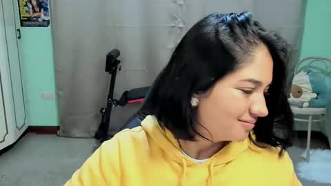 Mia  Wednesday to Sunday 730 am to 1030 am Colombian Hour D online show from September 17, 4:25 am