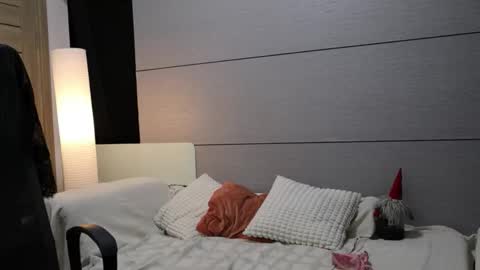 littlestellaspark online show from March 5, 4:47 pm