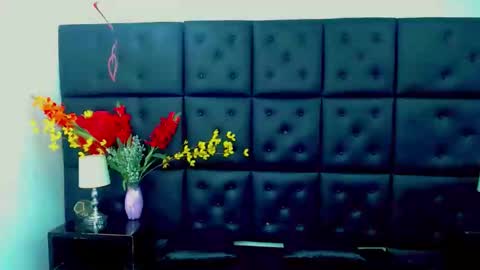 Snapshot of littletommy01 chatting on February 20, 10:16 am littletommy01 online show from February 20, 10:16 am