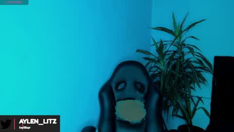 litz_81 online show from April 6, 3:24 pm