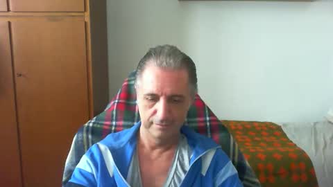 liuk53 online show from May 19, 1:50 pm