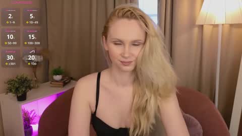 Livia online show from May 28, 1:30 pm