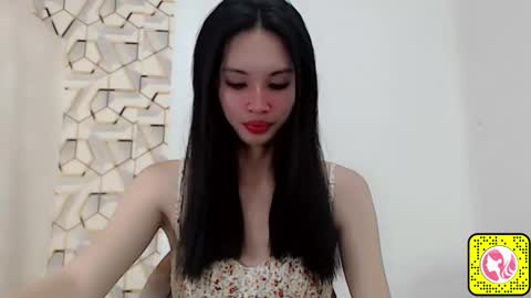 Snapshot of liviacum_ chatting on October 15, 11:27 pm Lvia online show from October 15, 11:27 pm