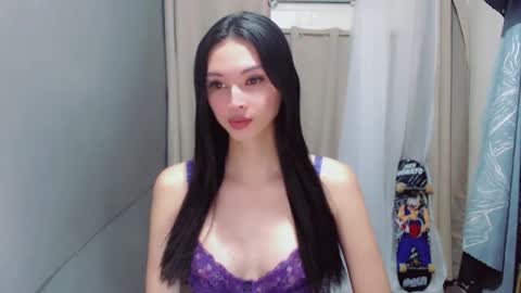 Lvia online show from April 23, 2:19 pm