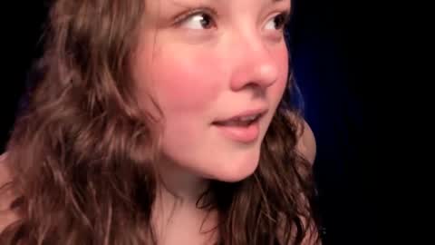 Snapshot of livinsubspace chatting on September 21, 12:56 am Liv online show from September 21, 12:56 am