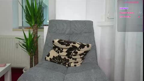 Snapshot of livmilani chatting on November 14, 2:27 pm OnlyFans livia77 twitter liv20 4u online show from November 14, 2:27 pm