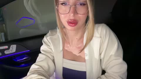 OnlyFans livia77   twitter liv20 4u online show from April 6, 3:37 am