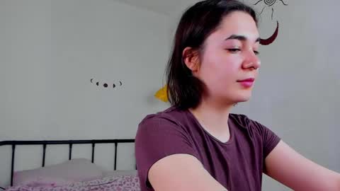 liyaflyhigh online show from May 13, 4:21 am